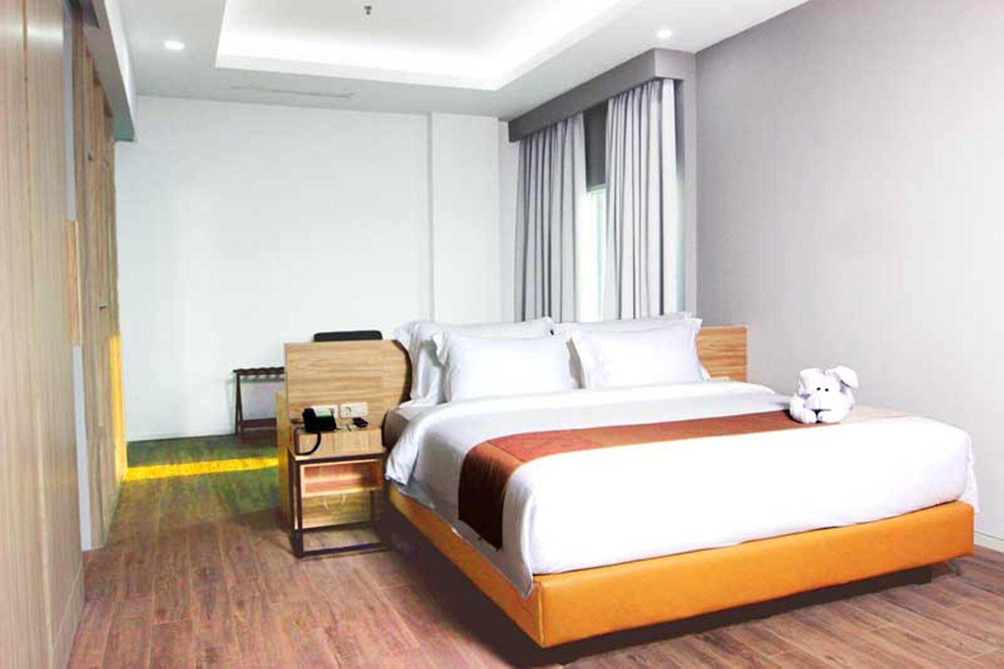 Sparks Life Jakarta, Artotel Curated Экстерьер фото