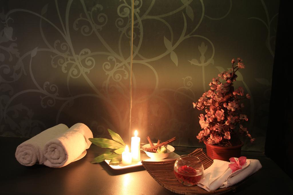 Sparks Life Jakarta, Artotel Curated Экстерьер фото