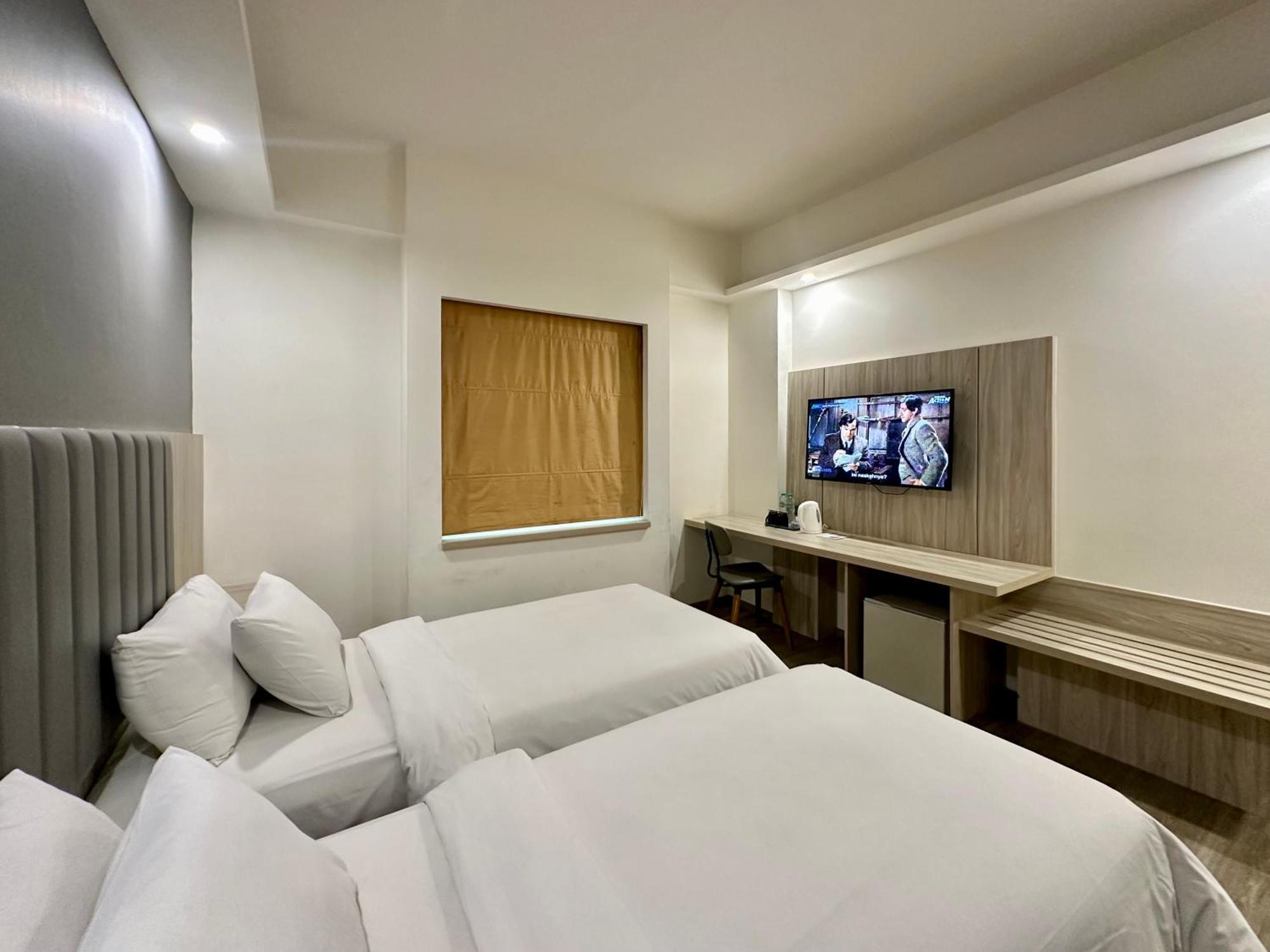 Sparks Life Jakarta, Artotel Curated Экстерьер фото