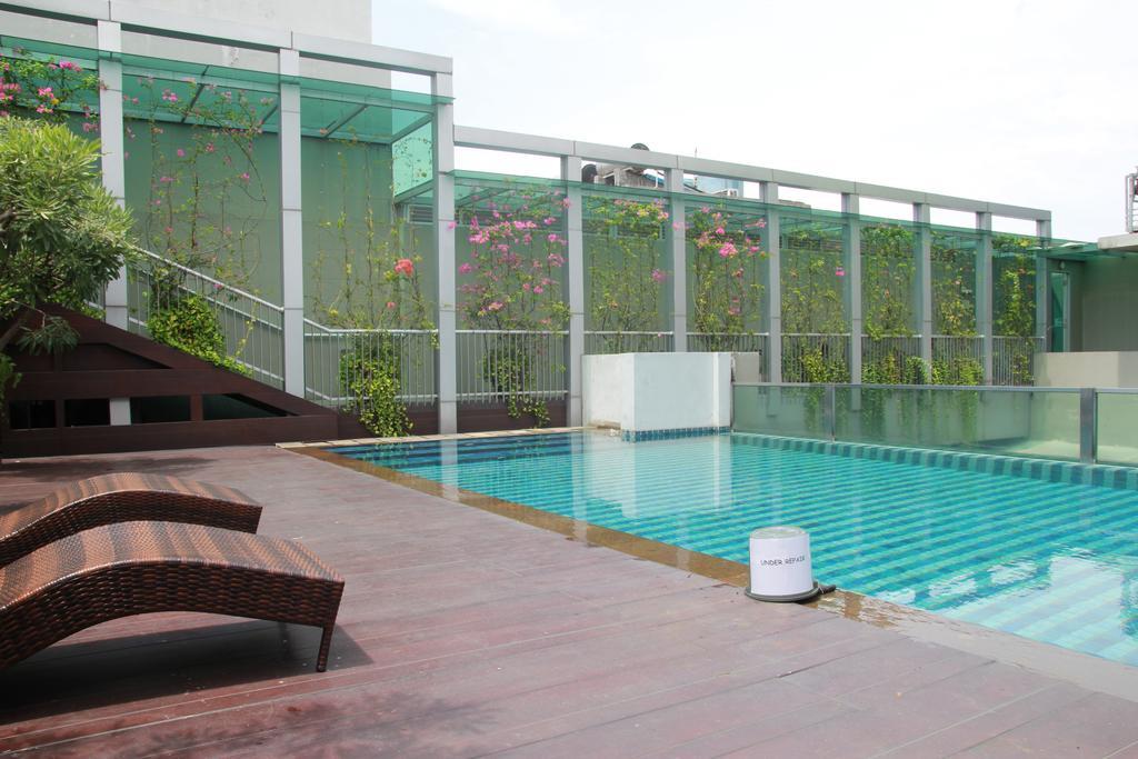 Sparks Life Jakarta, Artotel Curated Экстерьер фото