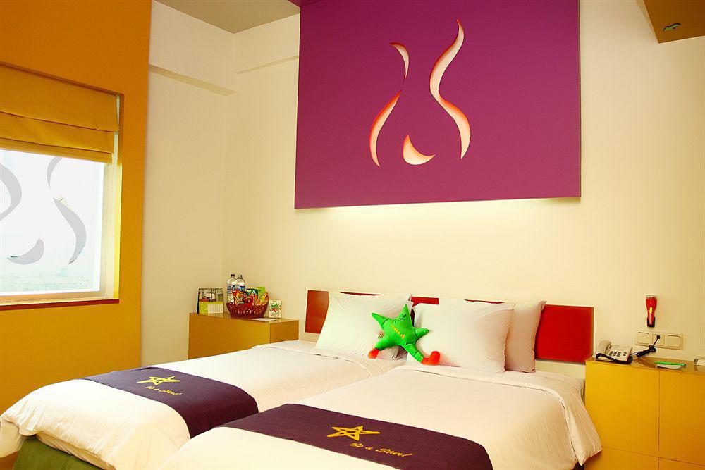 Sparks Life Jakarta, Artotel Curated Экстерьер фото